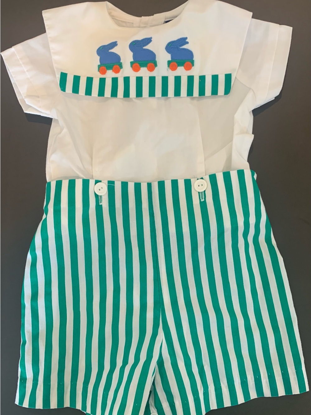 Vintage 1990’s collard one piece with snaps